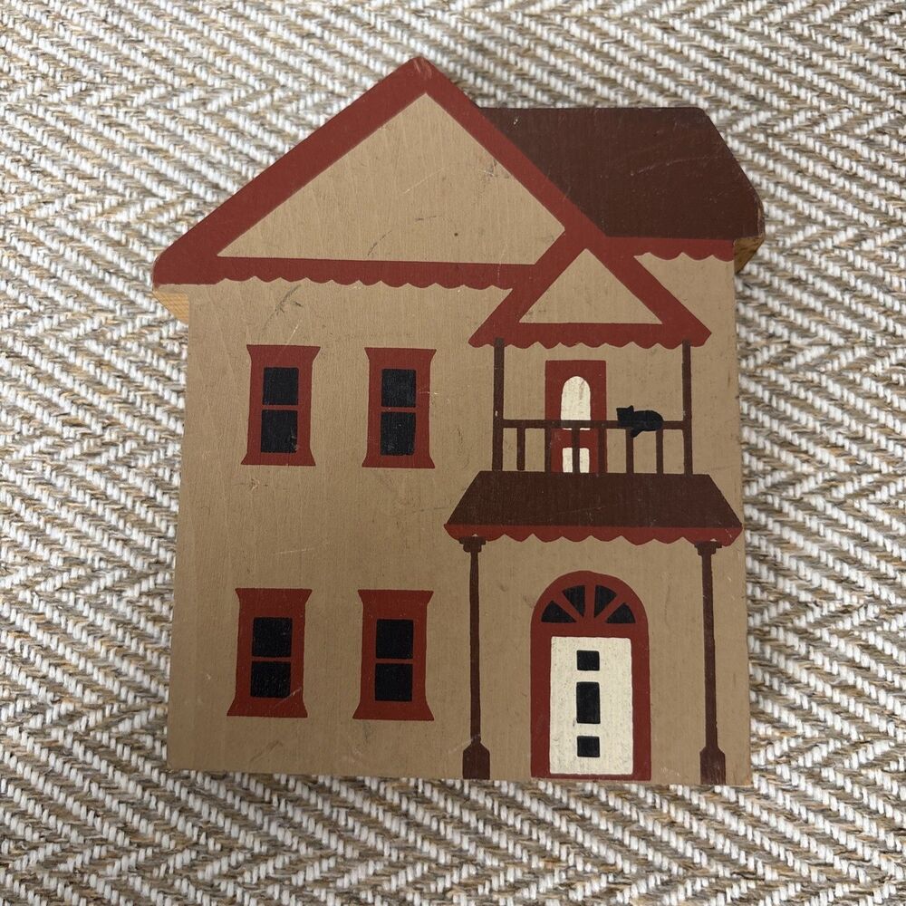 Vintage 1983‎ The Cat's Meow, Victorian House, Wooden Figurine
